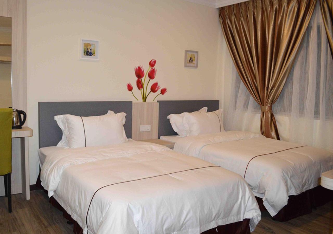 Angsoka Hotel Телук-Интан Экстерьер фото