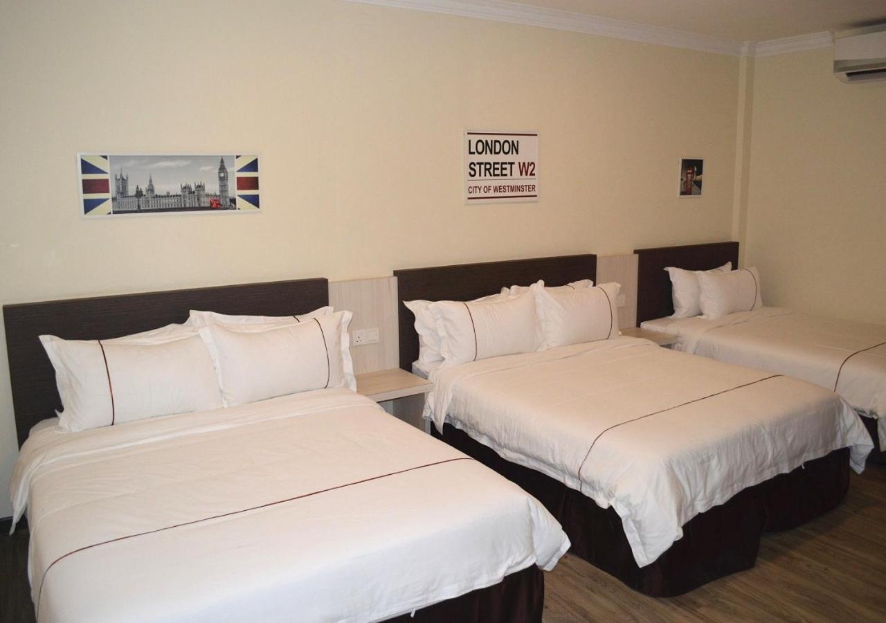 Angsoka Hotel Телук-Интан Экстерьер фото