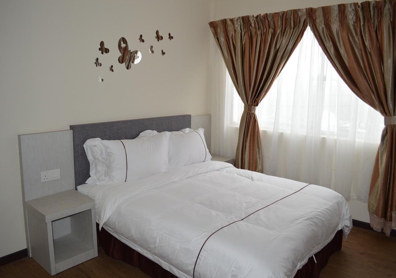 Angsoka Hotel Телук-Интан Экстерьер фото