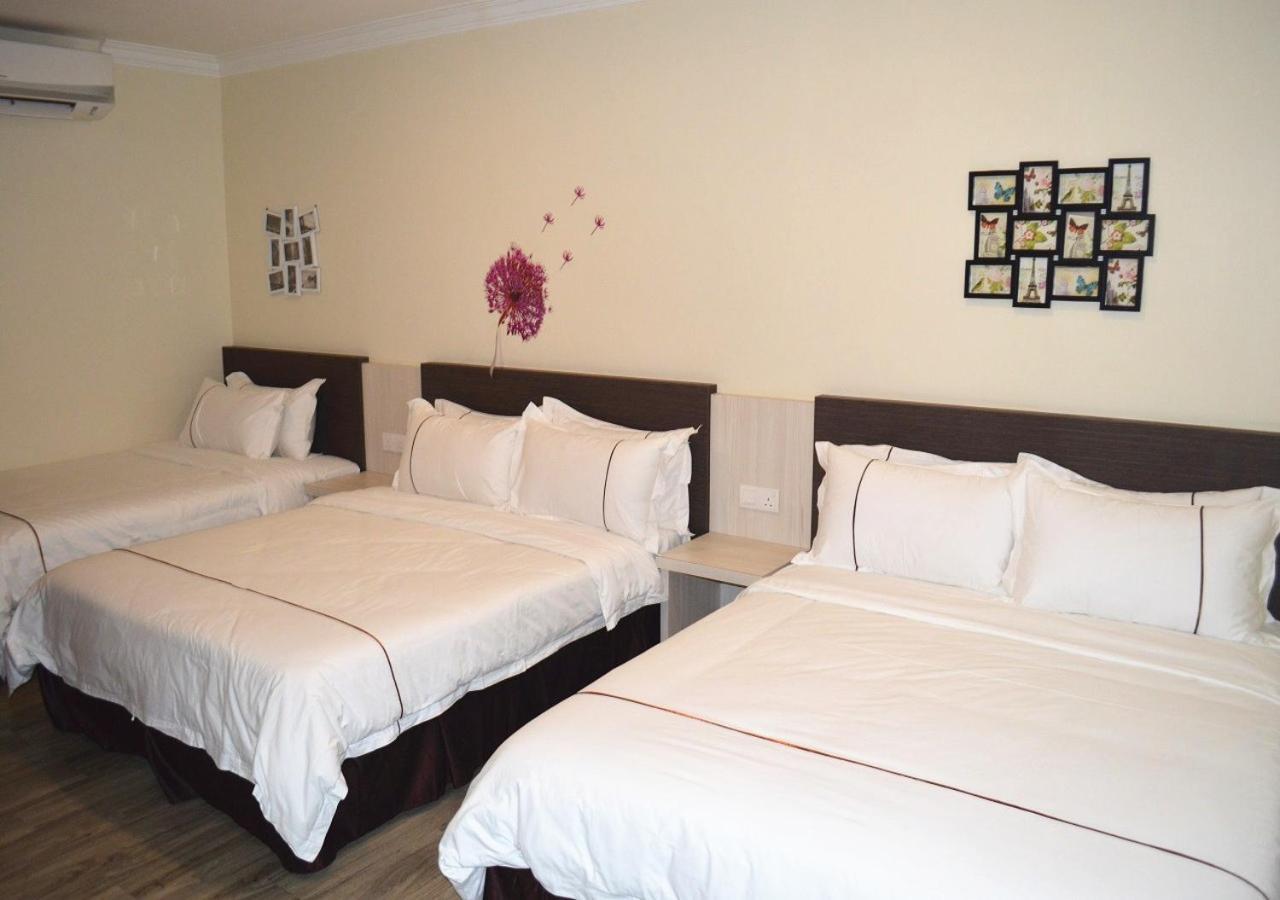 Angsoka Hotel Телук-Интан Экстерьер фото