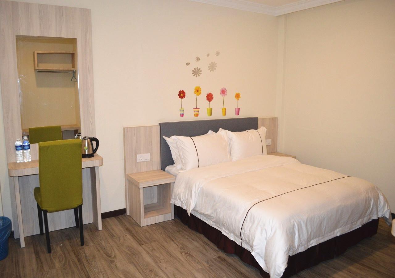 Angsoka Hotel Телук-Интан Экстерьер фото