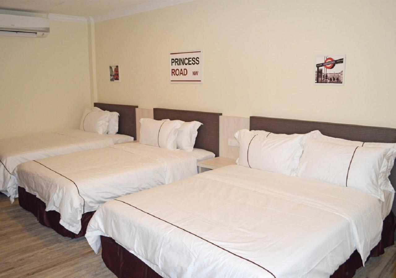 Angsoka Hotel Телук-Интан Экстерьер фото