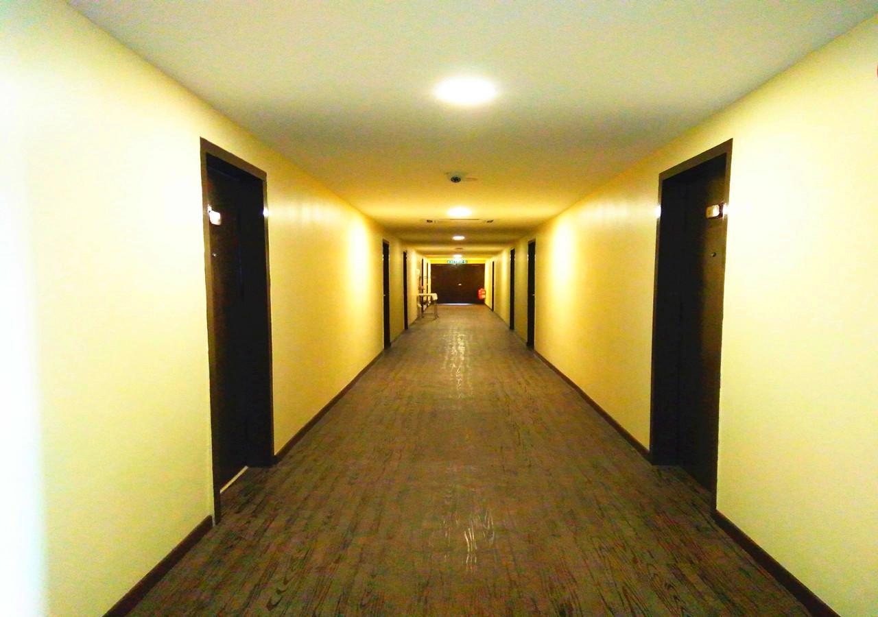 Angsoka Hotel Телук-Интан Экстерьер фото